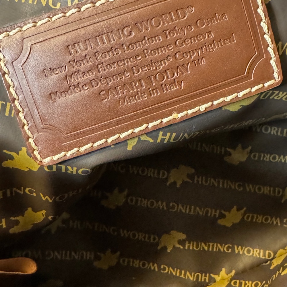 Hunting world Olive and Chocolate Tote - Picture 9 of 15